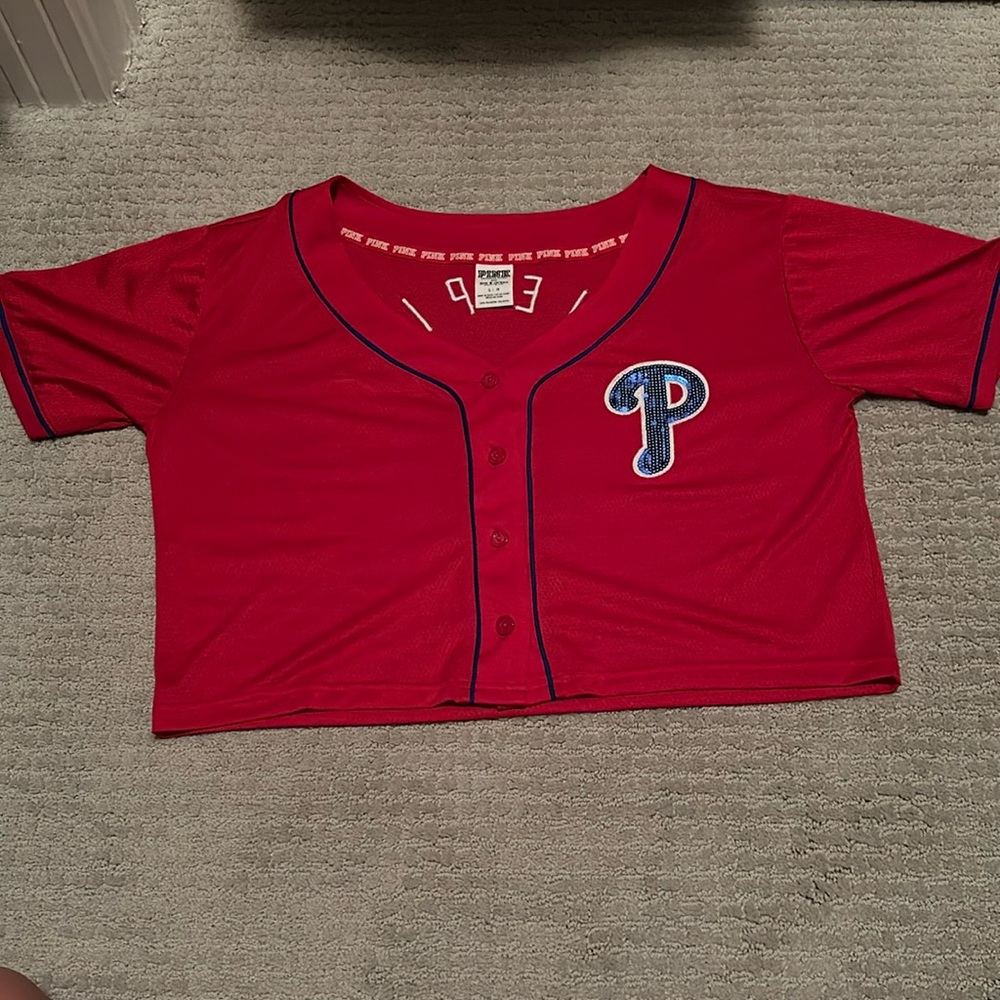 PINK cropped phillies shirt